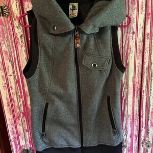 Women's Burton vest